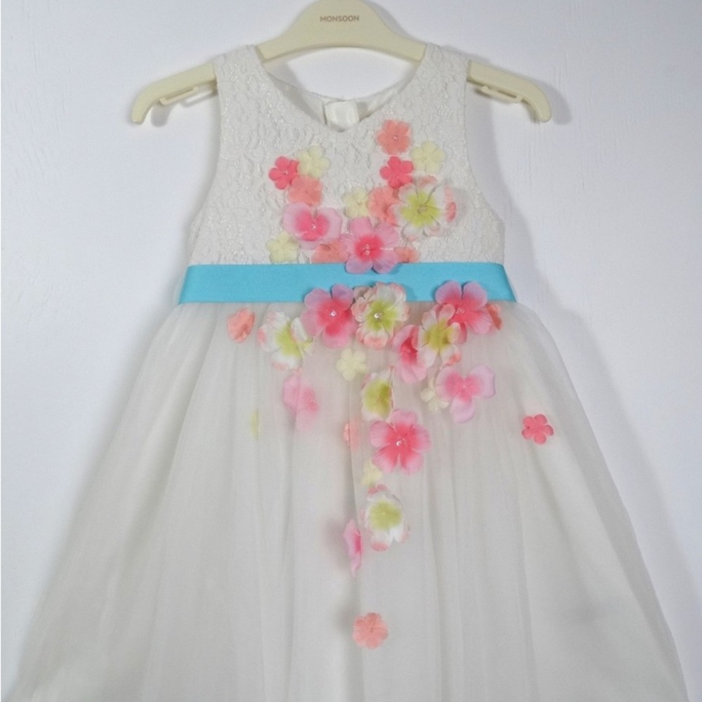 Monsoon White & Cream Tulle 3D Flowers Girls Formal Dress Size 5 Age 4-5
